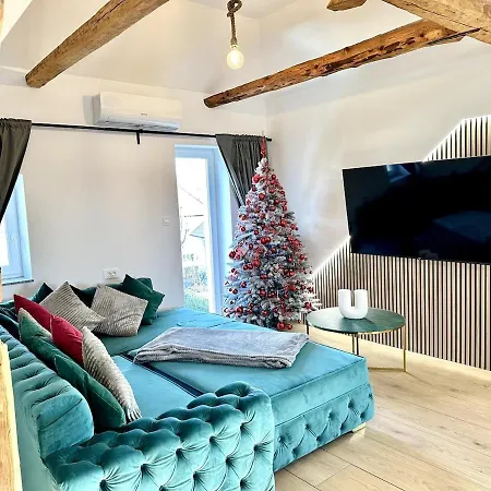 Loft With Parking Appartement