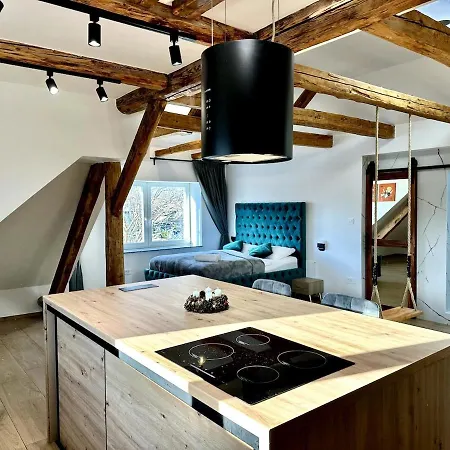 아파트 Loft With Parking