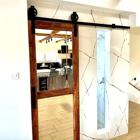 Loft With Parking 마리보르