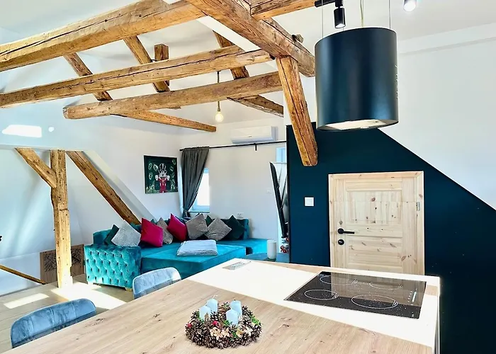 Loft With Parking 아파트 *