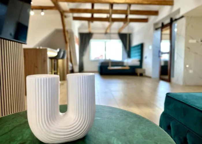 Loft With Parking 아파트 *